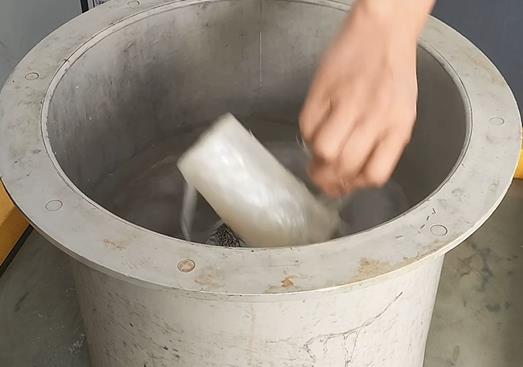 抛光液增加昌乐不锈钢螺母螺套金属光泽